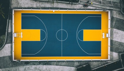 开云体育官网下载安装-纪录之争：运动员刷新联盟与个人纪录的精彩瞬间，运动员的纪录片有哪些